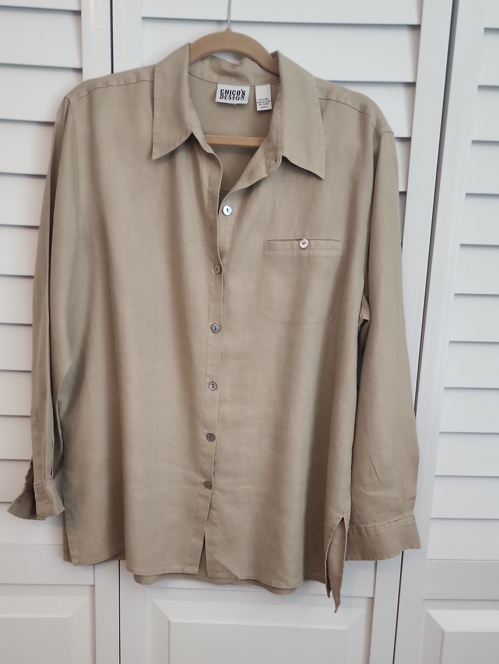 Chico's Women's Long-Sleeve LINEN Button-Down Shirt in Light Khaki